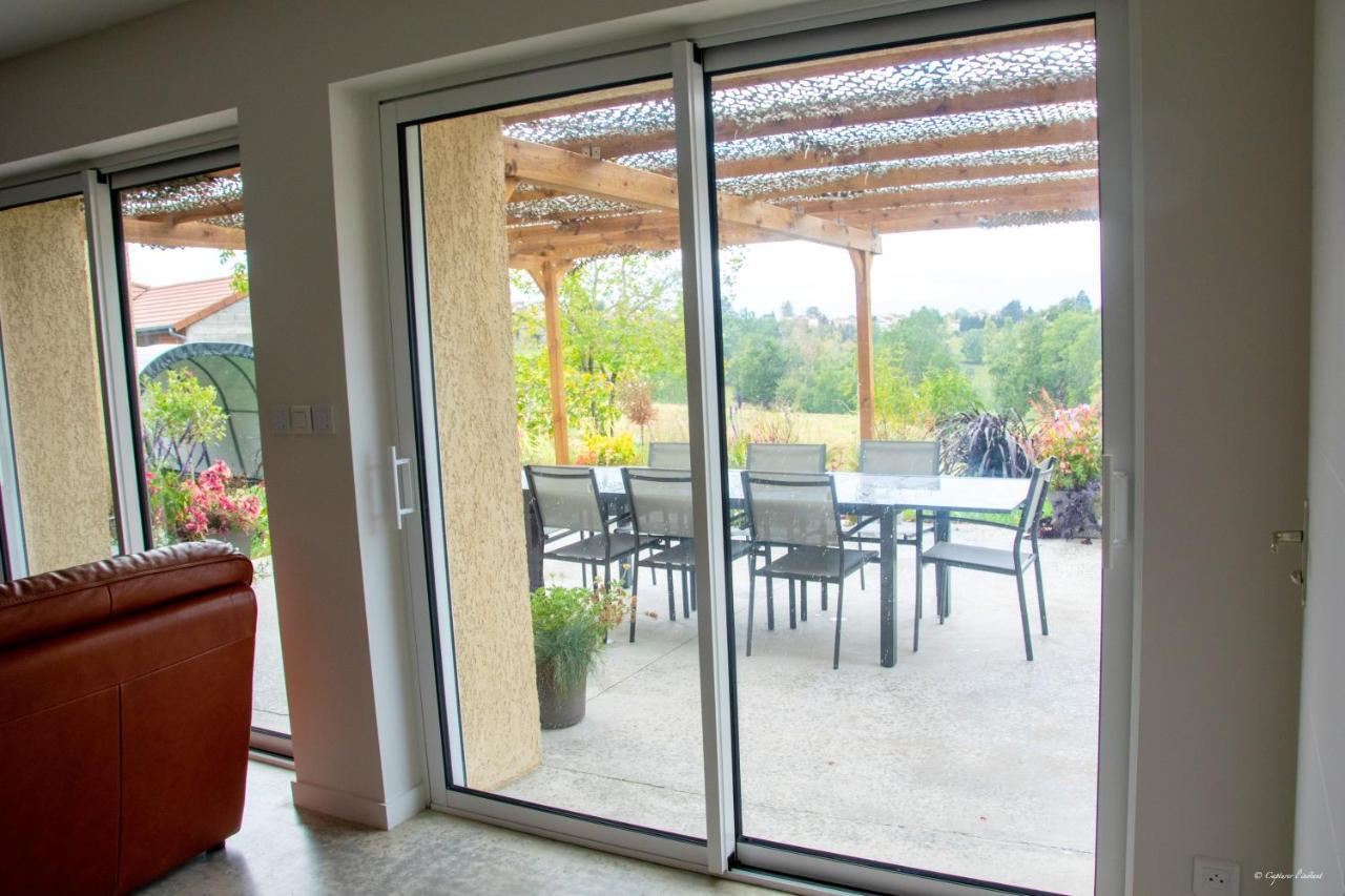 Villa Elegante A Panissieres Avec Piscine Privee Luaran gambar